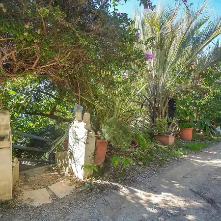 2 Bedroom Beautiful In *